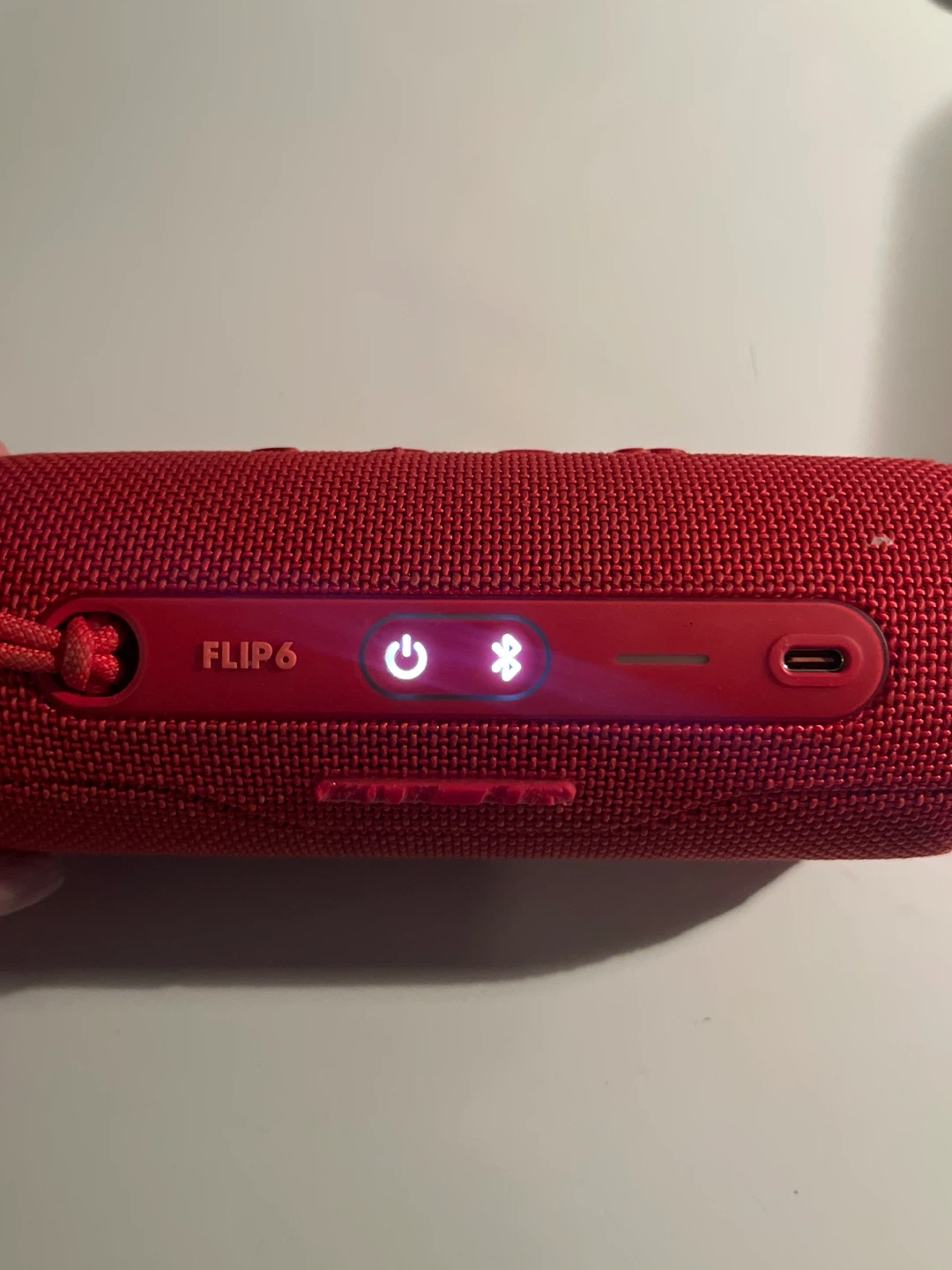 JBL Flip 6 Red Portable Bluetooth Speaker - photo 3