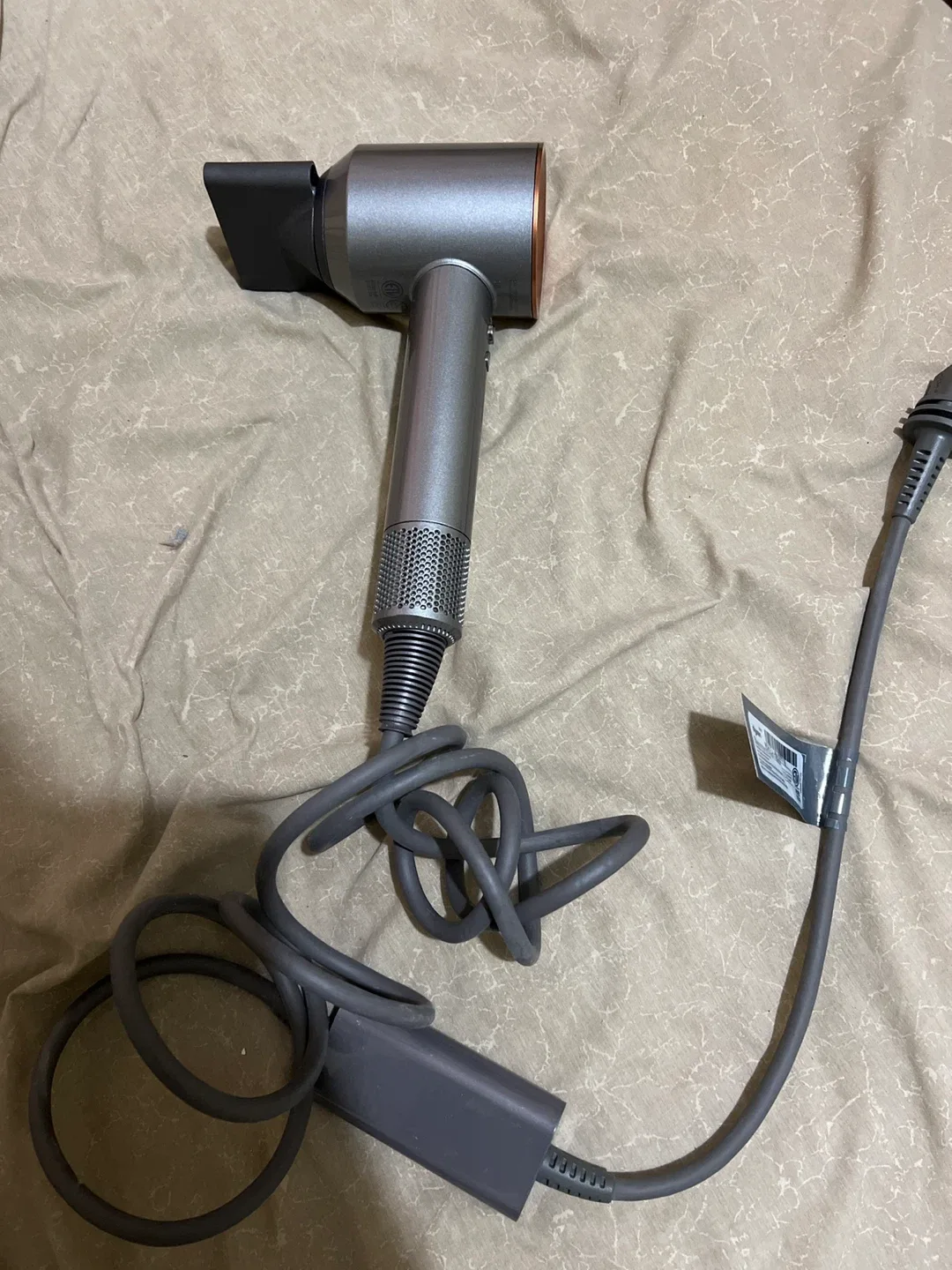 Dyson Supersonic Hair Dryer image indicator(2)