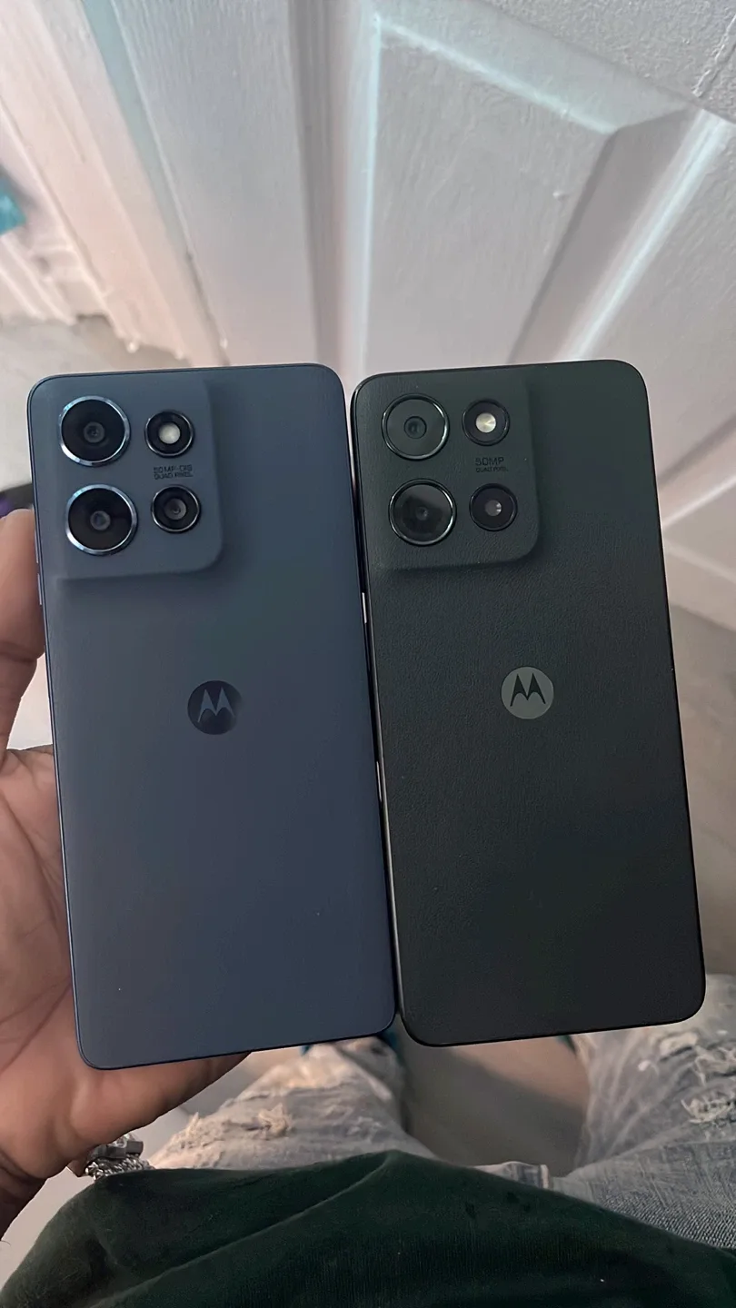 Motorola Edge (2023) Smartphone - Blue & Green