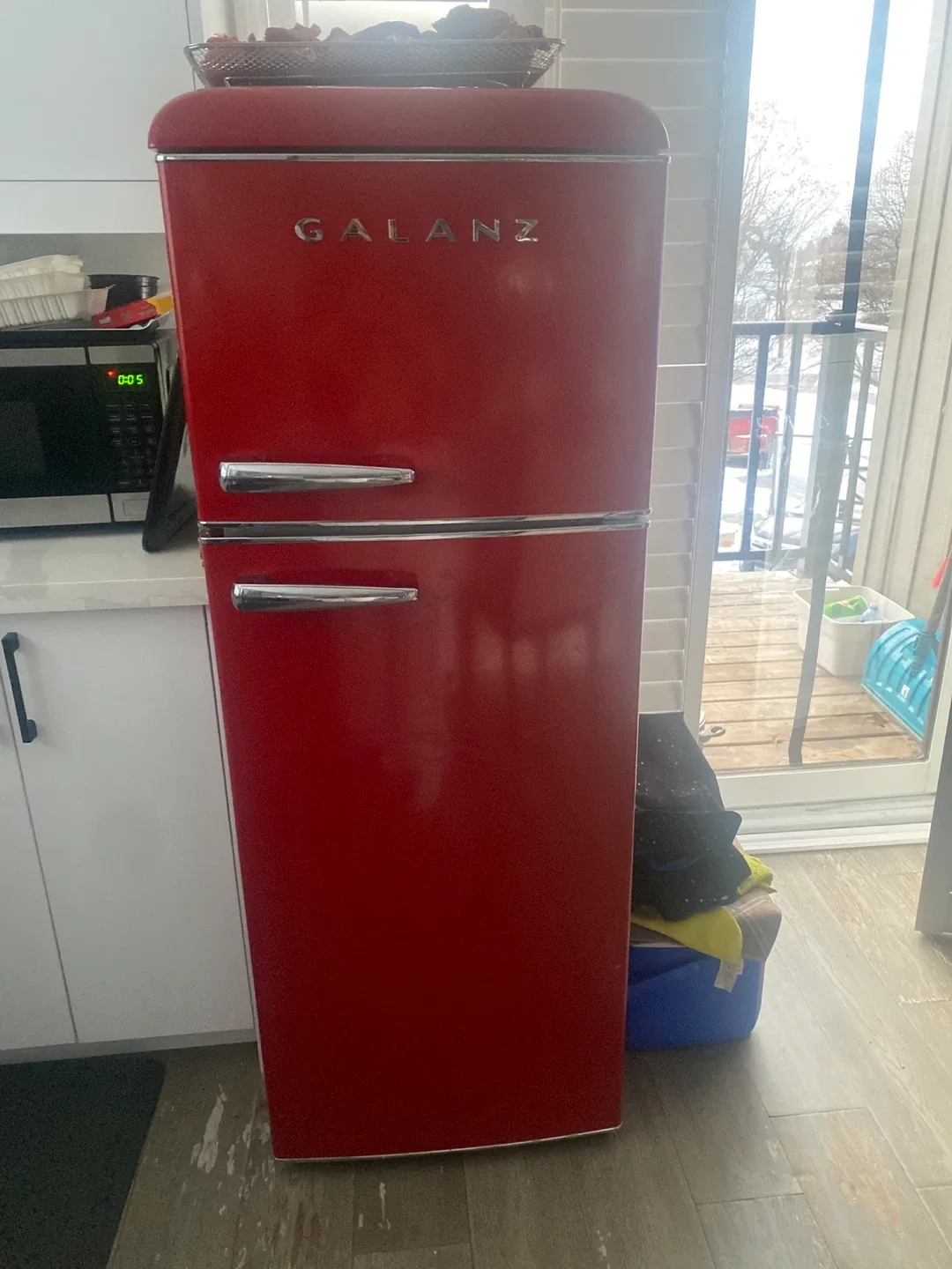 Galanz Retro Refrigerator - Red image indicator(6)