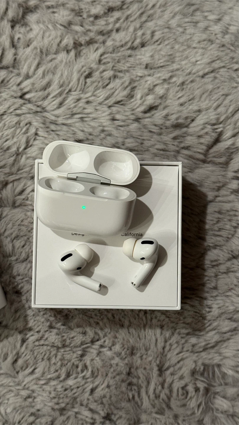 Apple AirPods Pro (1st generation) - photo 2