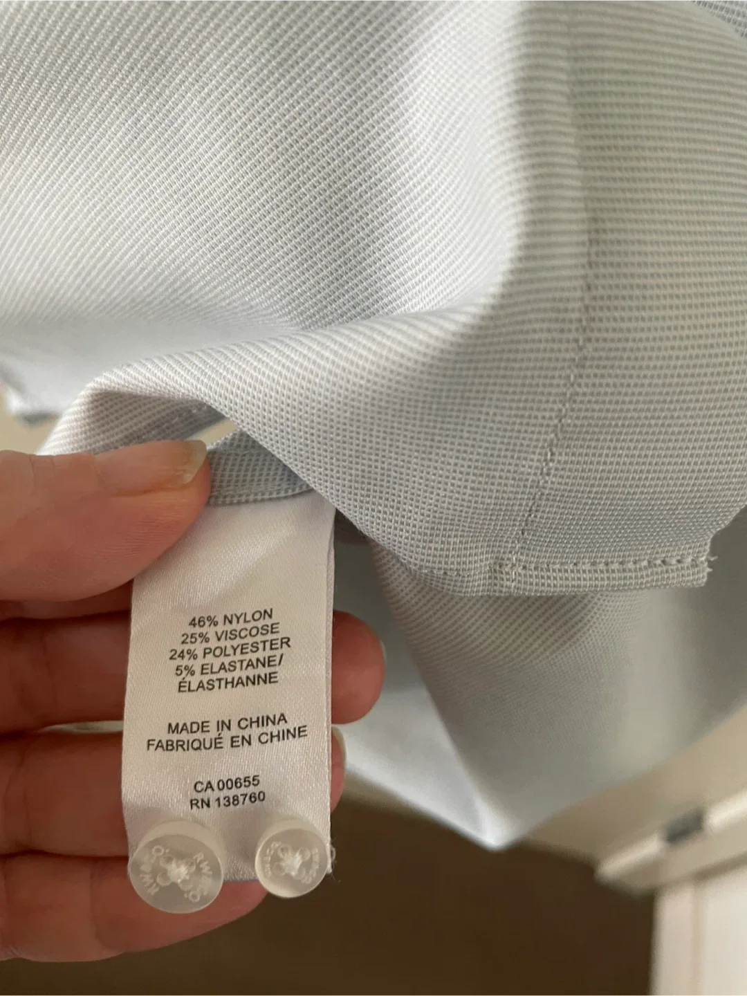 RW&CO. Slim Fit stretch dress shirt - Size M #Cleanout image indicator(9)