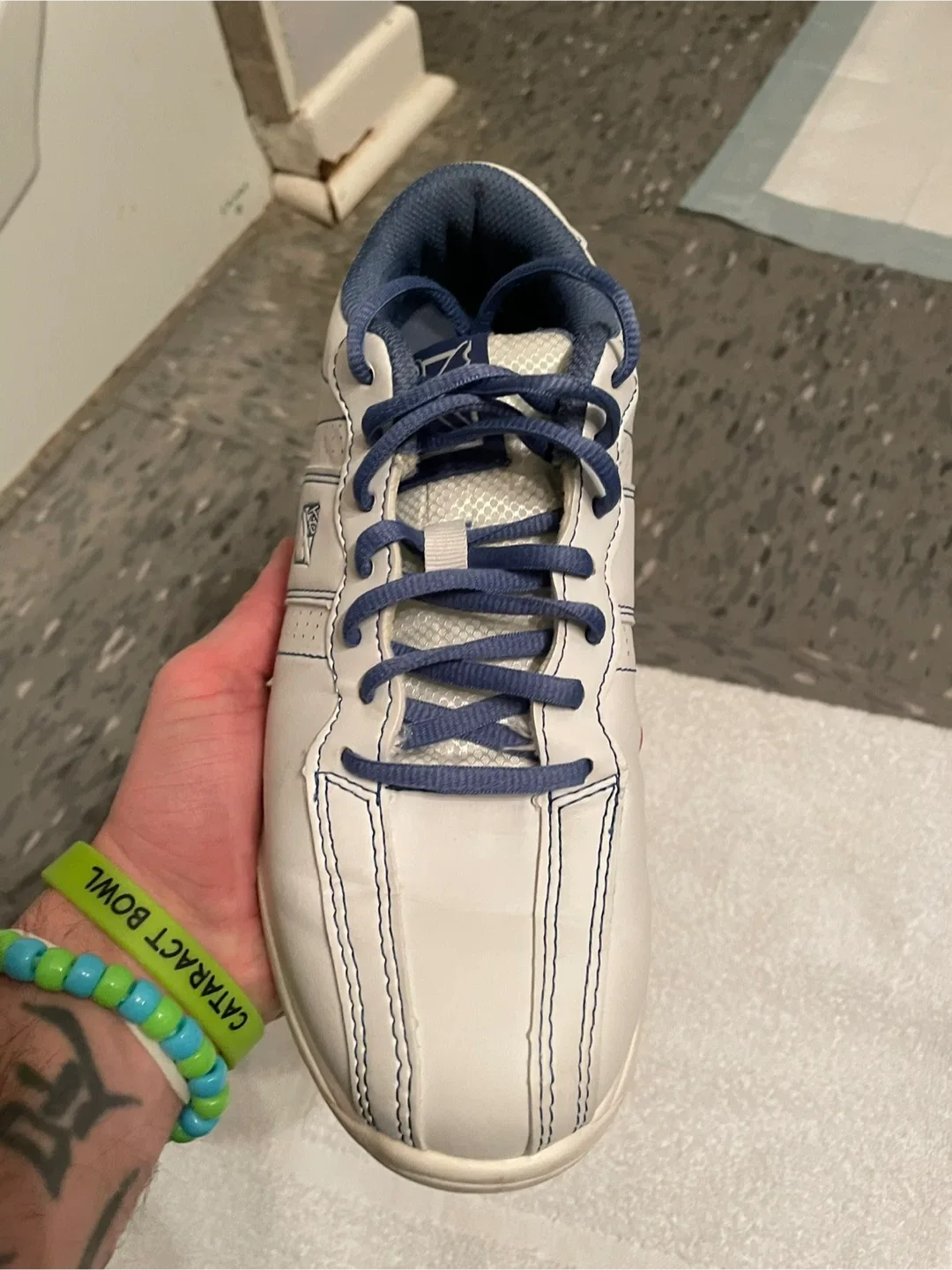 Dexter Bowling Shoes - White & Blue image indicator(2)