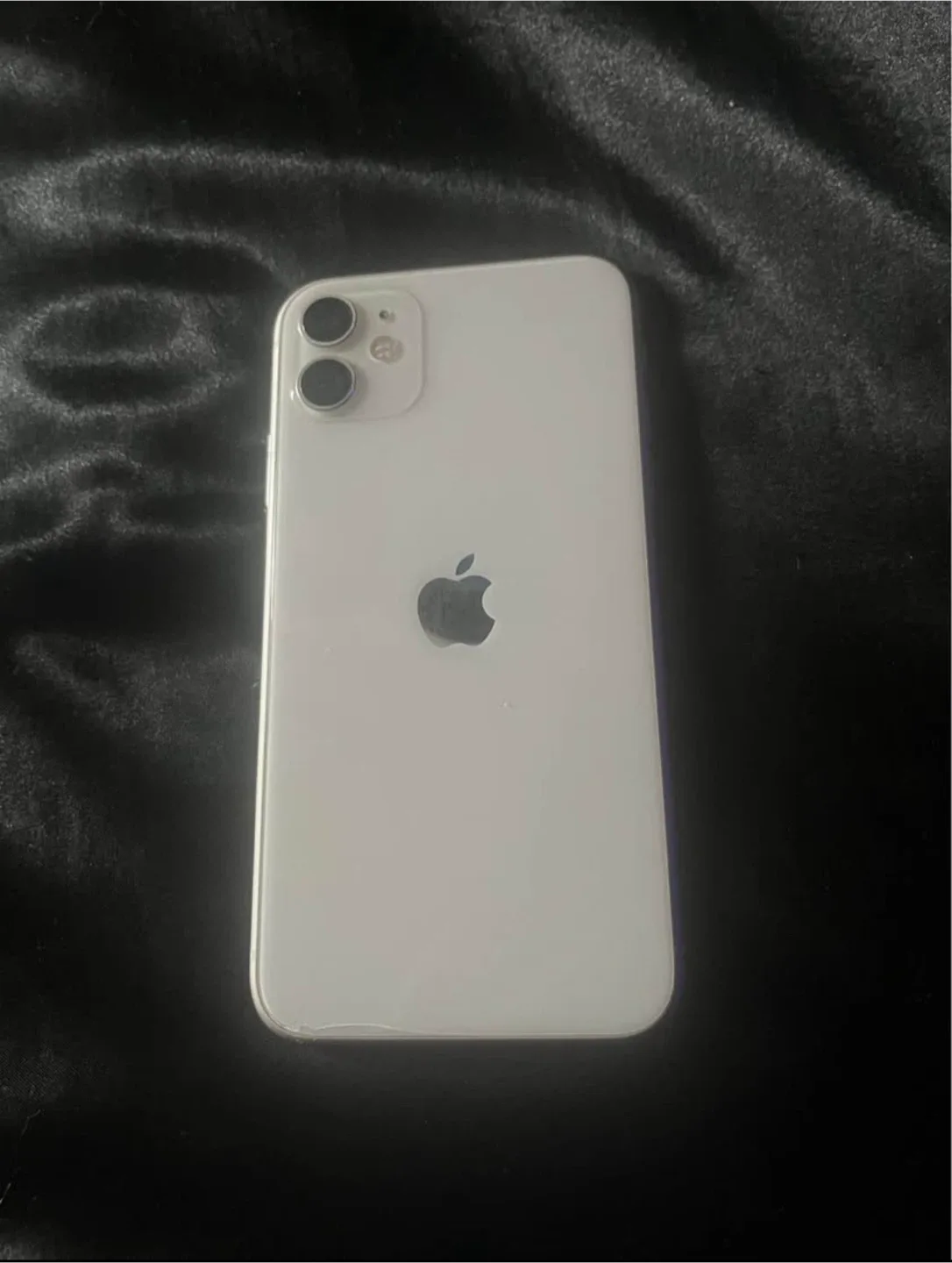Apple iPhone 11 - White