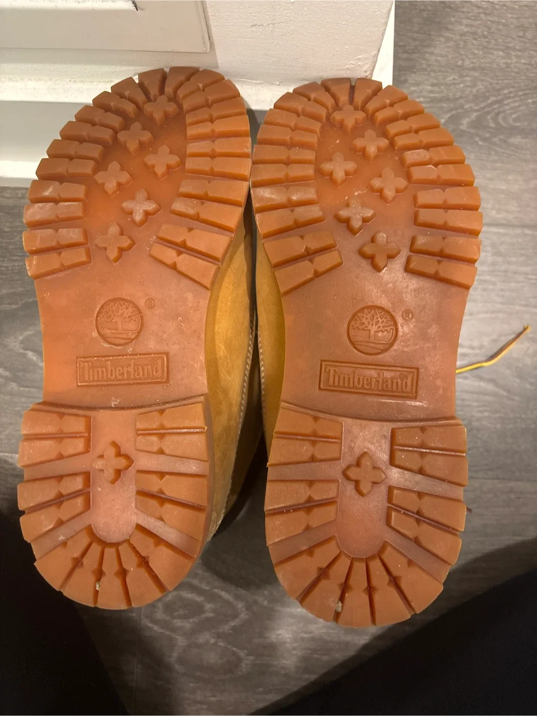 Timberland Boots - Size 8.5 - Black & Brown image indicator(3)