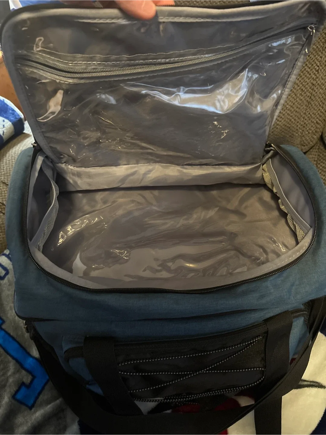 Blue & Black Insulated Cooler Bag image indicator(2)