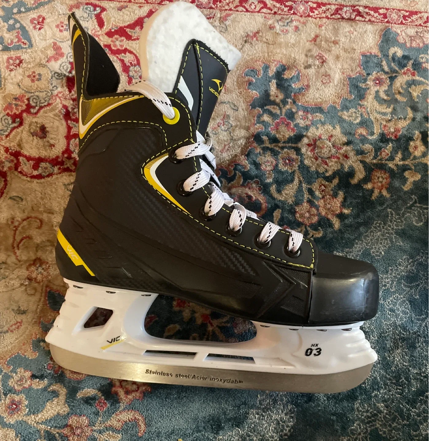 🔥 VIC Hockey Men’s Ice Skates – Size 7 US – Great Condition! 🔥