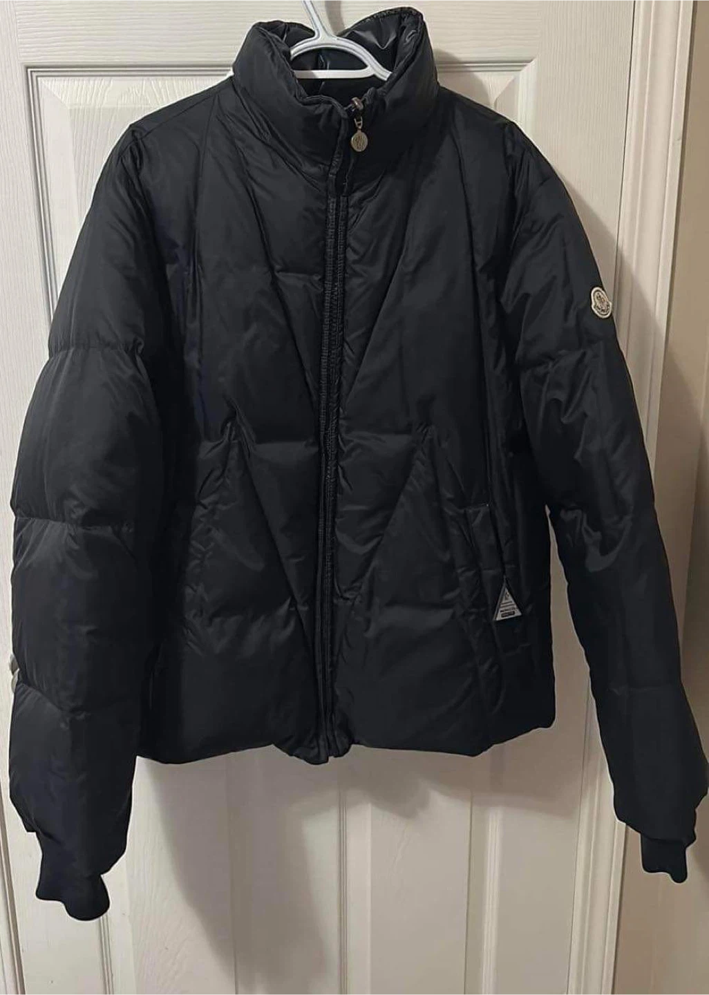 Moncler Black Padded Down Jacket - photo 3