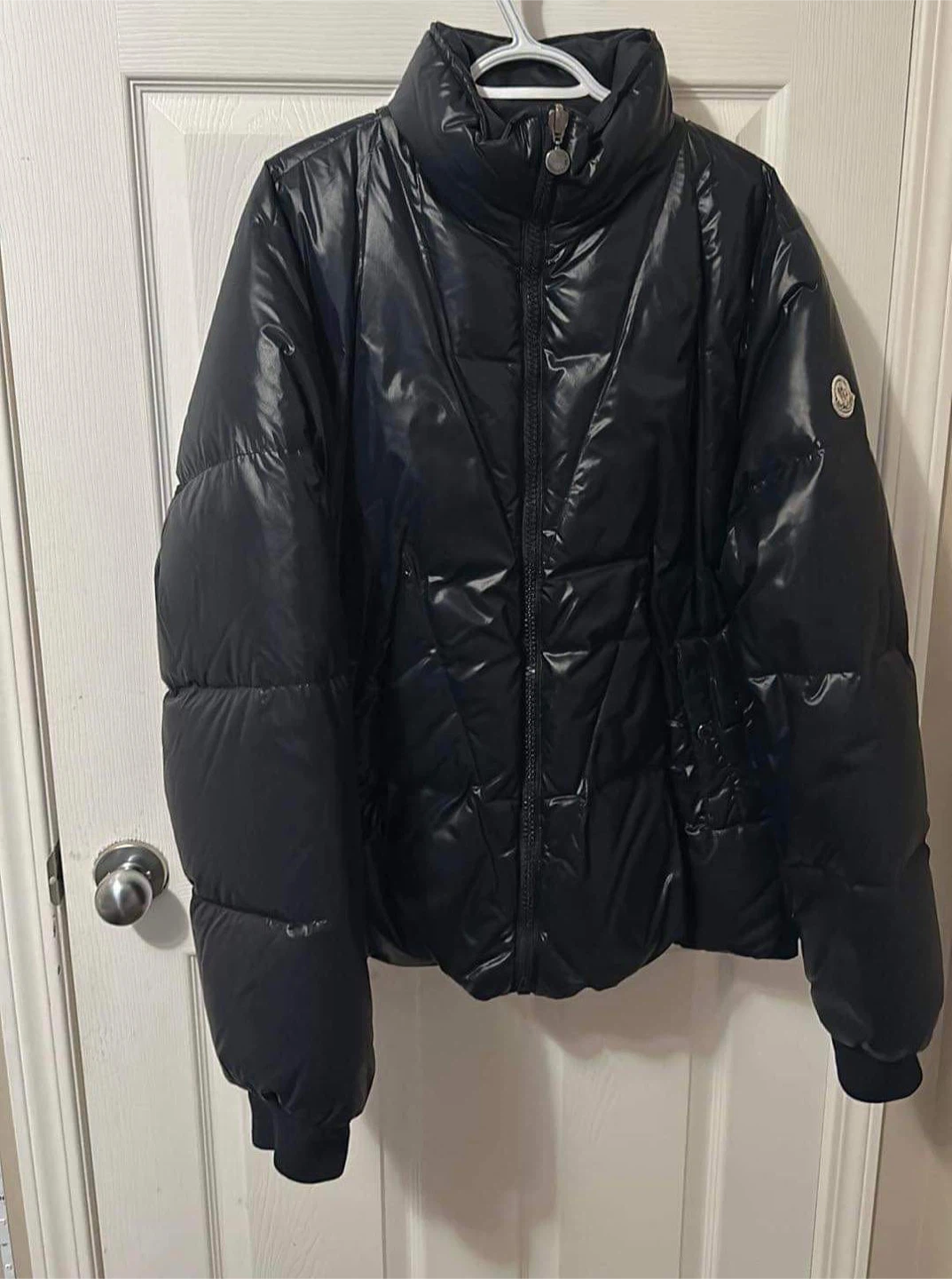 Moncler Black Padded Down Jacket - photo 2