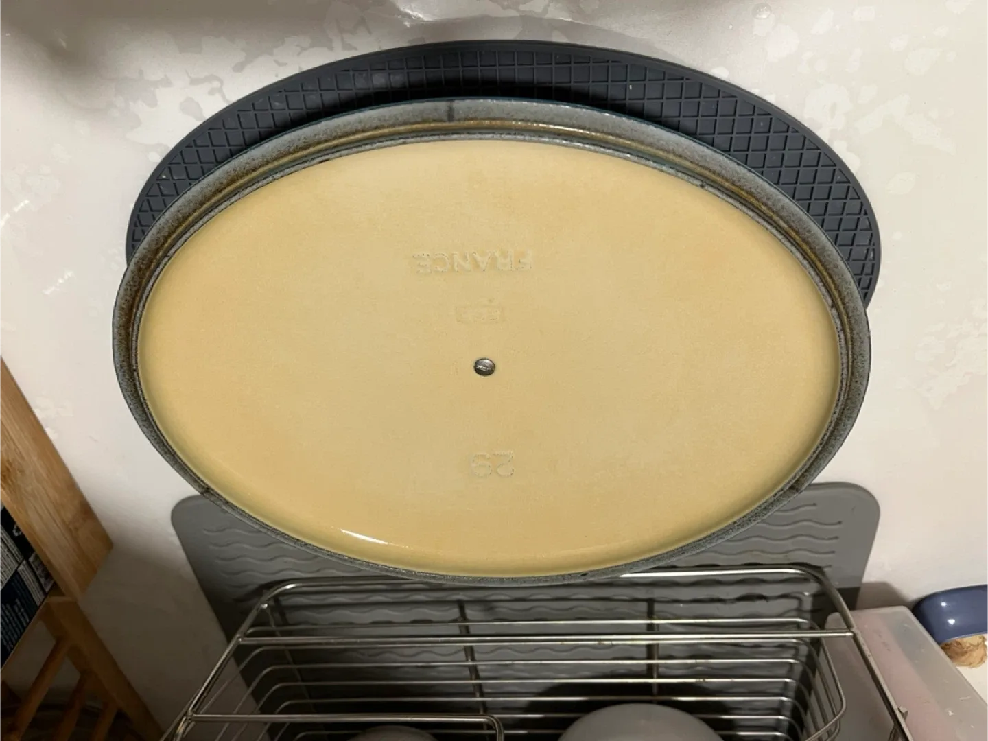 Le Creuset Dutch Oven Lid 29 5 QT or 4.7 L Color-Sage - $30 image indicator(2)