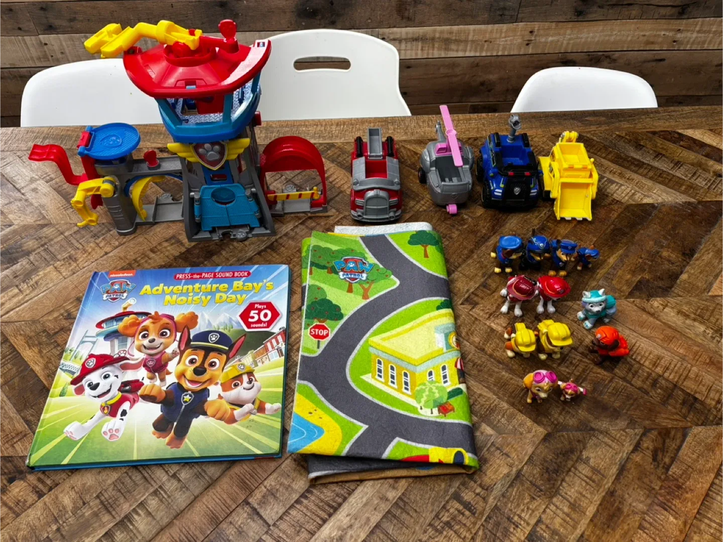 Paw Patrol Air Rescue Playset & Toys