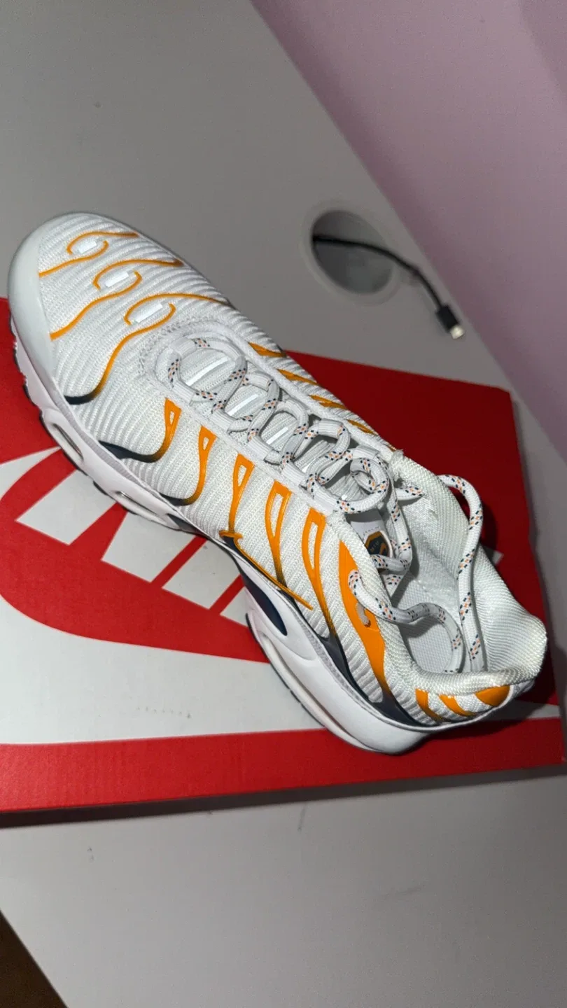 Nike Air Max Plus GS image indicator(4)