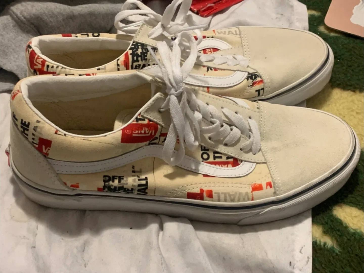 Vans Old Skool Cream/Red/Black - Size 9 image indicator(3)