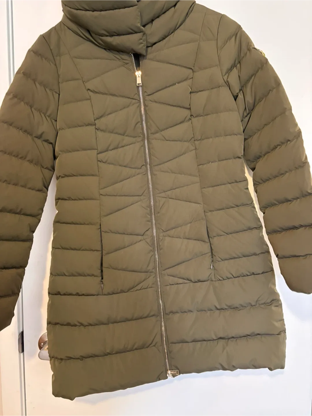 Guess Los Angeles Olive Puffer Jacket - Size L