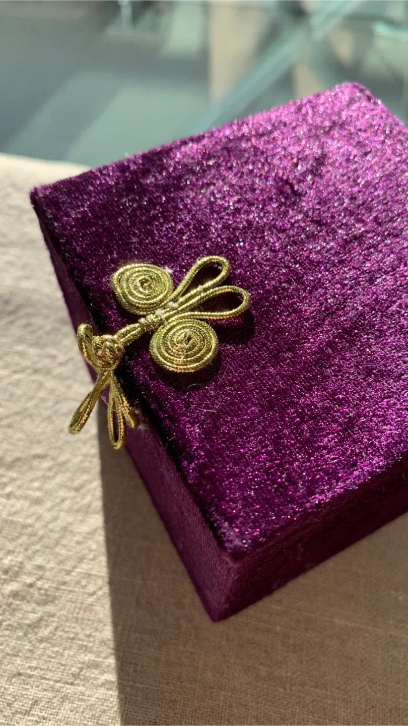 Vintage Highly Collectable Li Bien Ornament with Box image indicator(3)