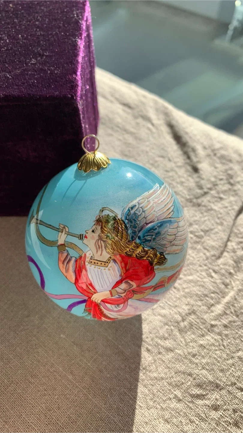 Vintage Highly Collectable Li Bien Ornament with Box image indicator(6)