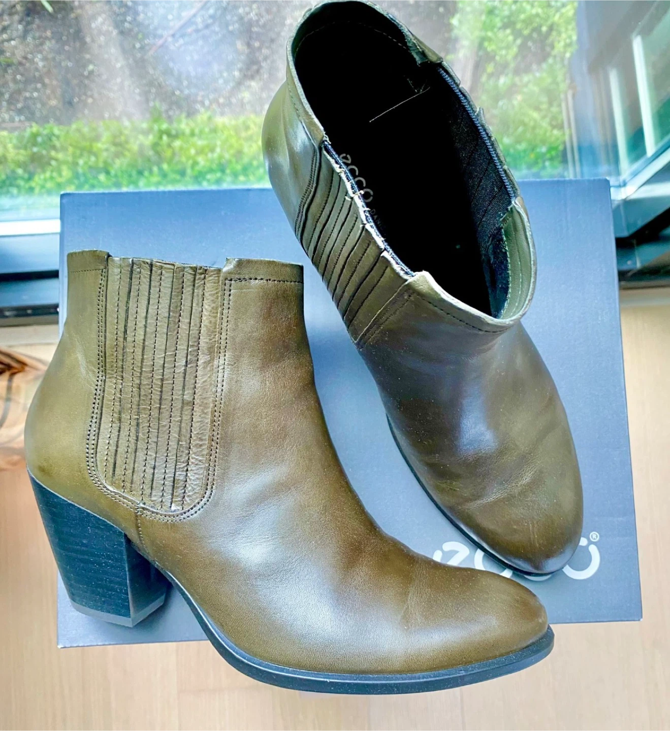 ECCO Women's Olive Green Leather Heeled Booties - Size 40 - photo 2