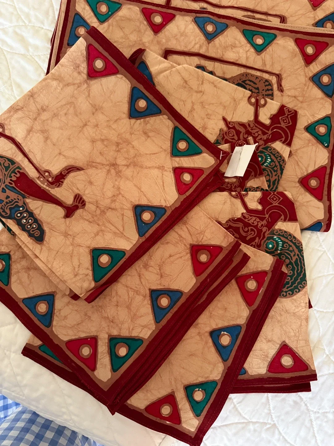 Batik Motif Tablecloth & Placemats Set(New) image indicator(2)