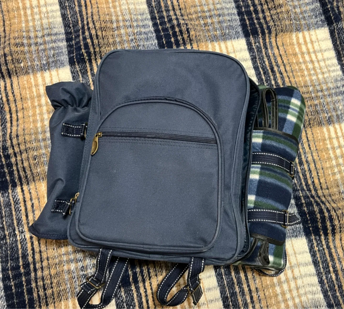 Picnic Backpack with Blanket & Accessories