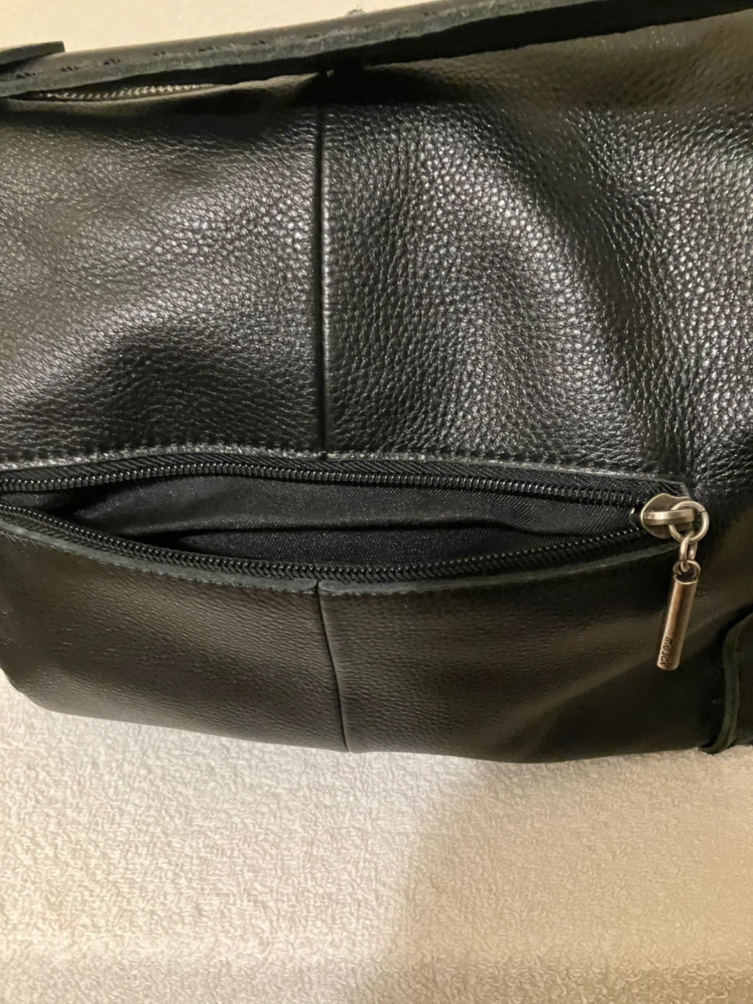 The Sak Black Leather Shoulder Bag - photo 5