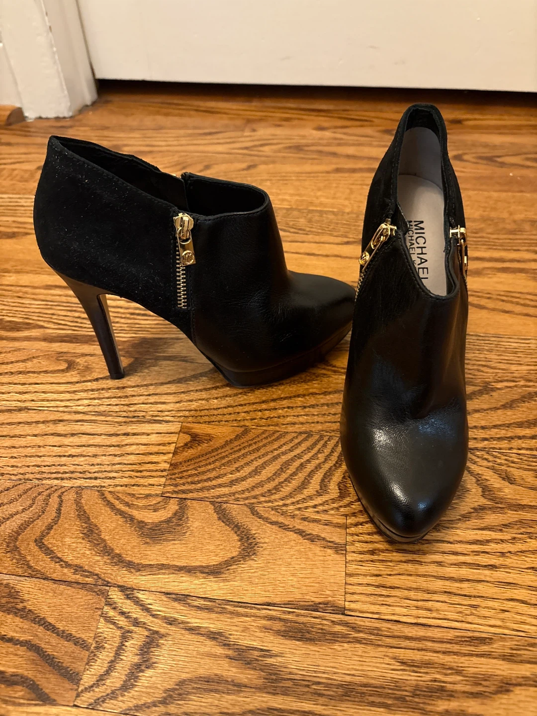 Michael Michael Kors Black Leather Booties - photo 2