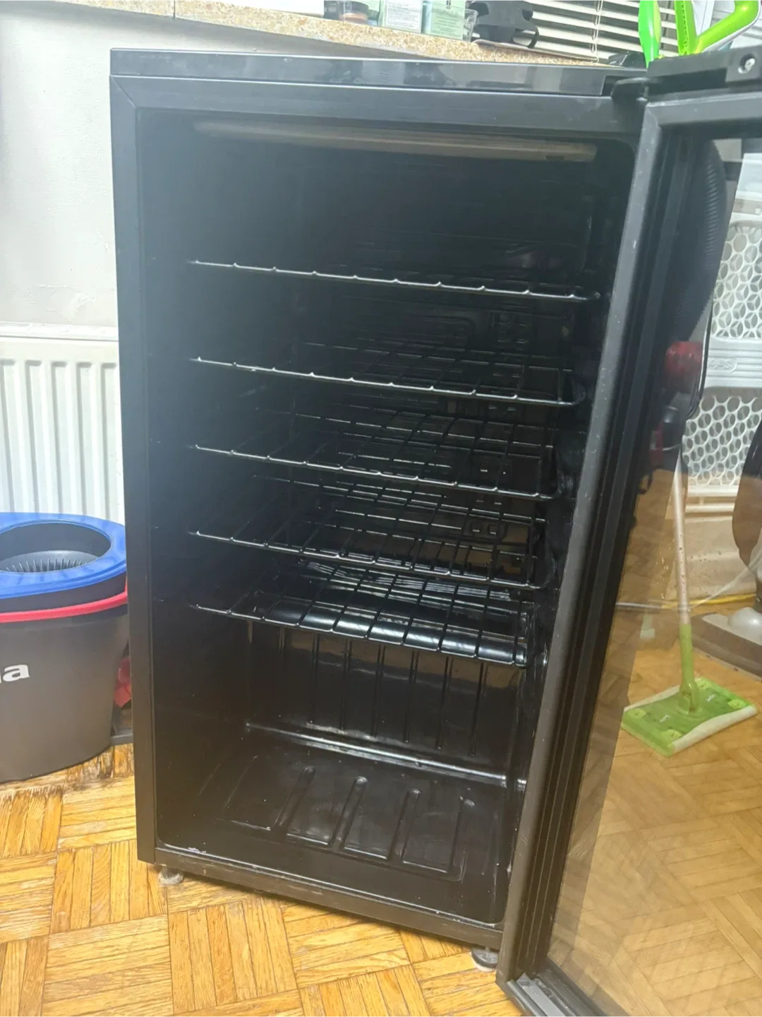 Danby Wine Cooler - Model DWC032A2BDB image indicator(2)