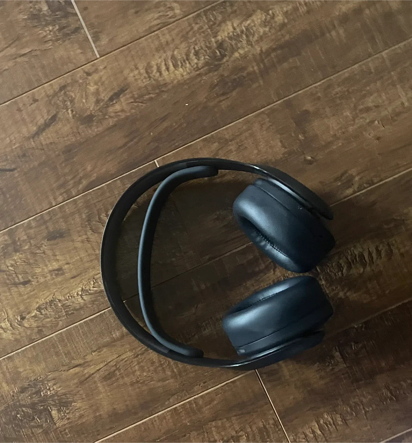 PlayStation Pulse 3D Wireless Headset + PS4 Games $300 image indicator(10)