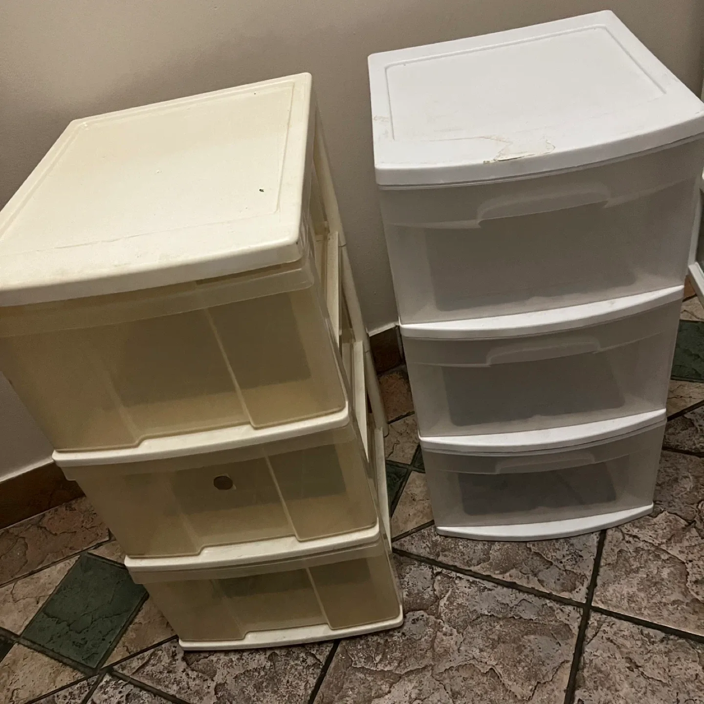 Plastic Drawer Storage Units - Set of 3 image indicator(3)