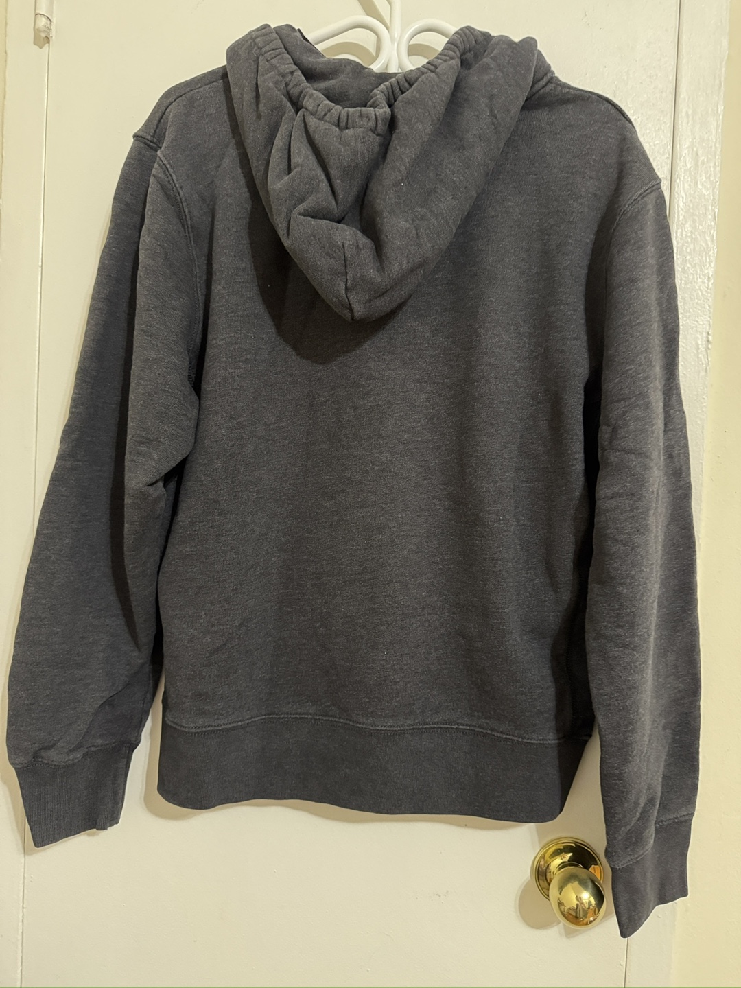 Gap Hoodie - Size Medium - photo 3