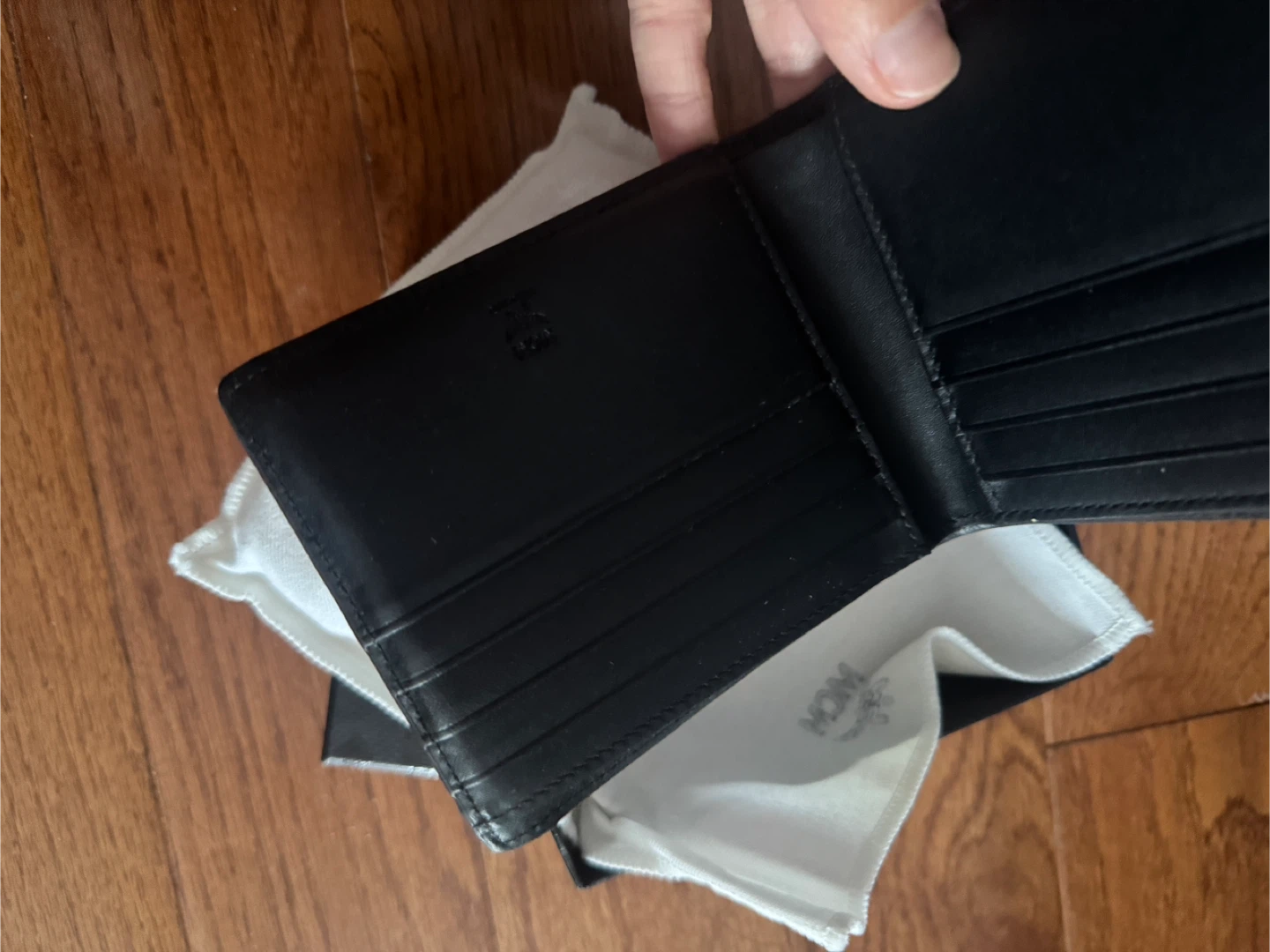 MCM Wallet with Box - photo 4