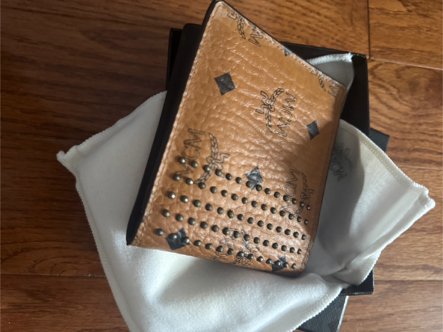 MCM Wallet with Box - photo 2