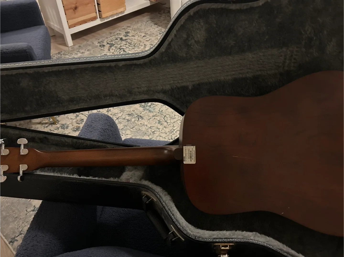 Simon & Patrick Acoustic Guitar with Case image indicator(7)