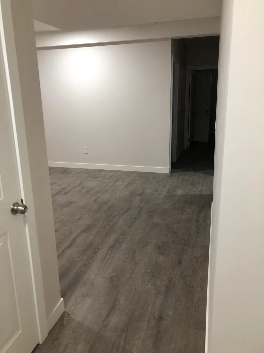 2 bed 1 bath basement for rent image indicator(3)