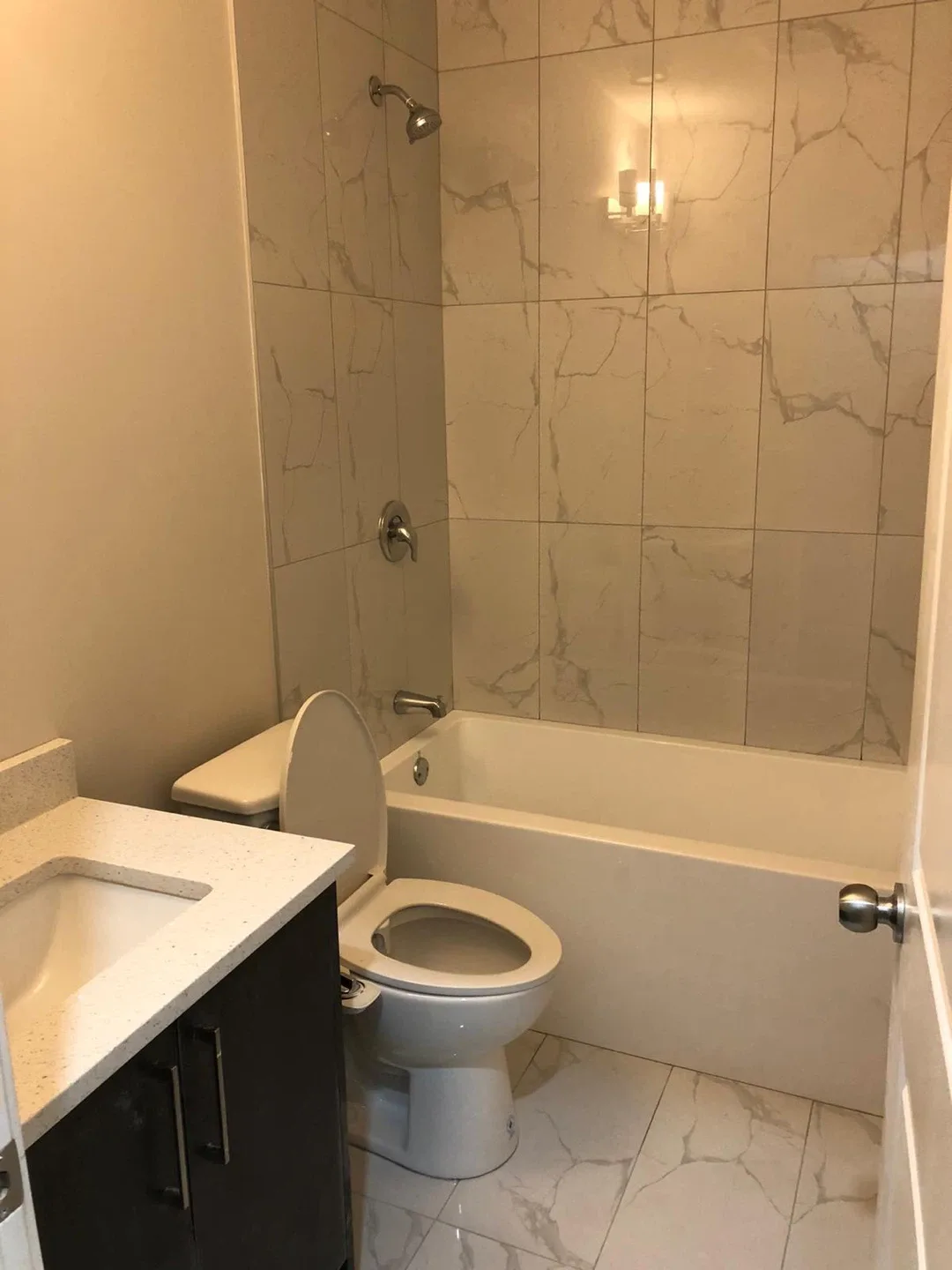 2 bed 1 bath basement for rent image indicator(5)