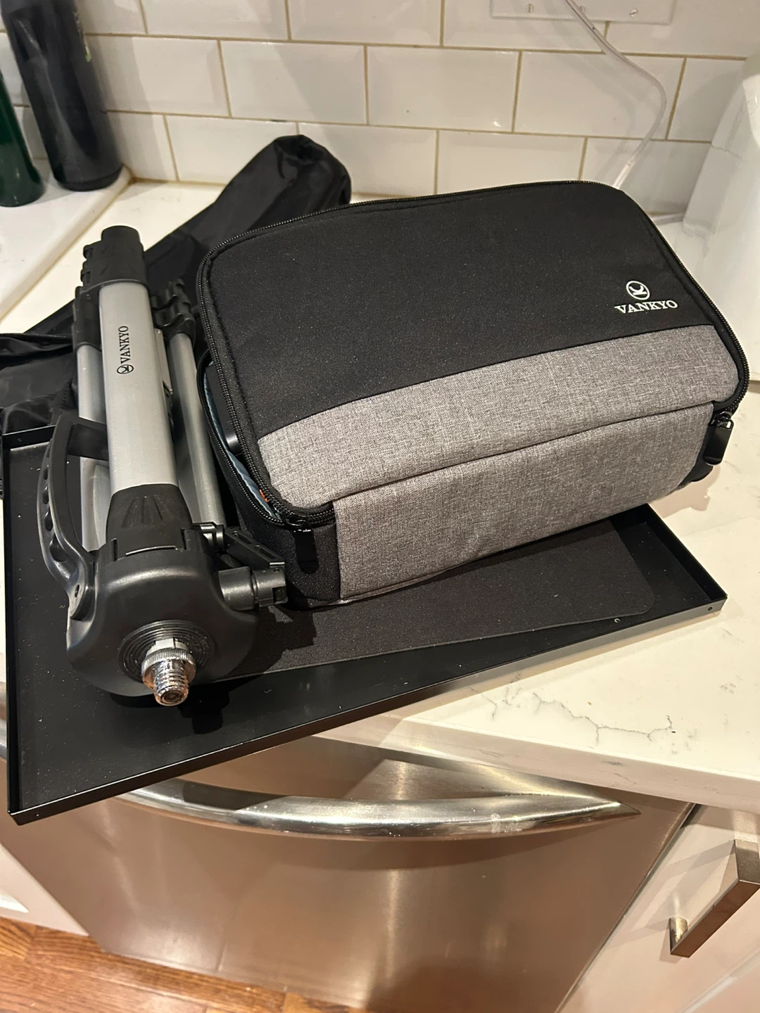 VANKYO Leisure 3 Projector with Tripod - photo 2