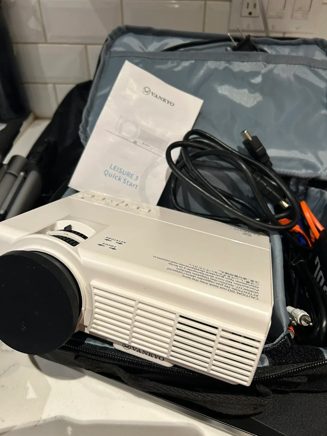 VANKYO Leisure 3 Projector with Tripod image indicator(9)