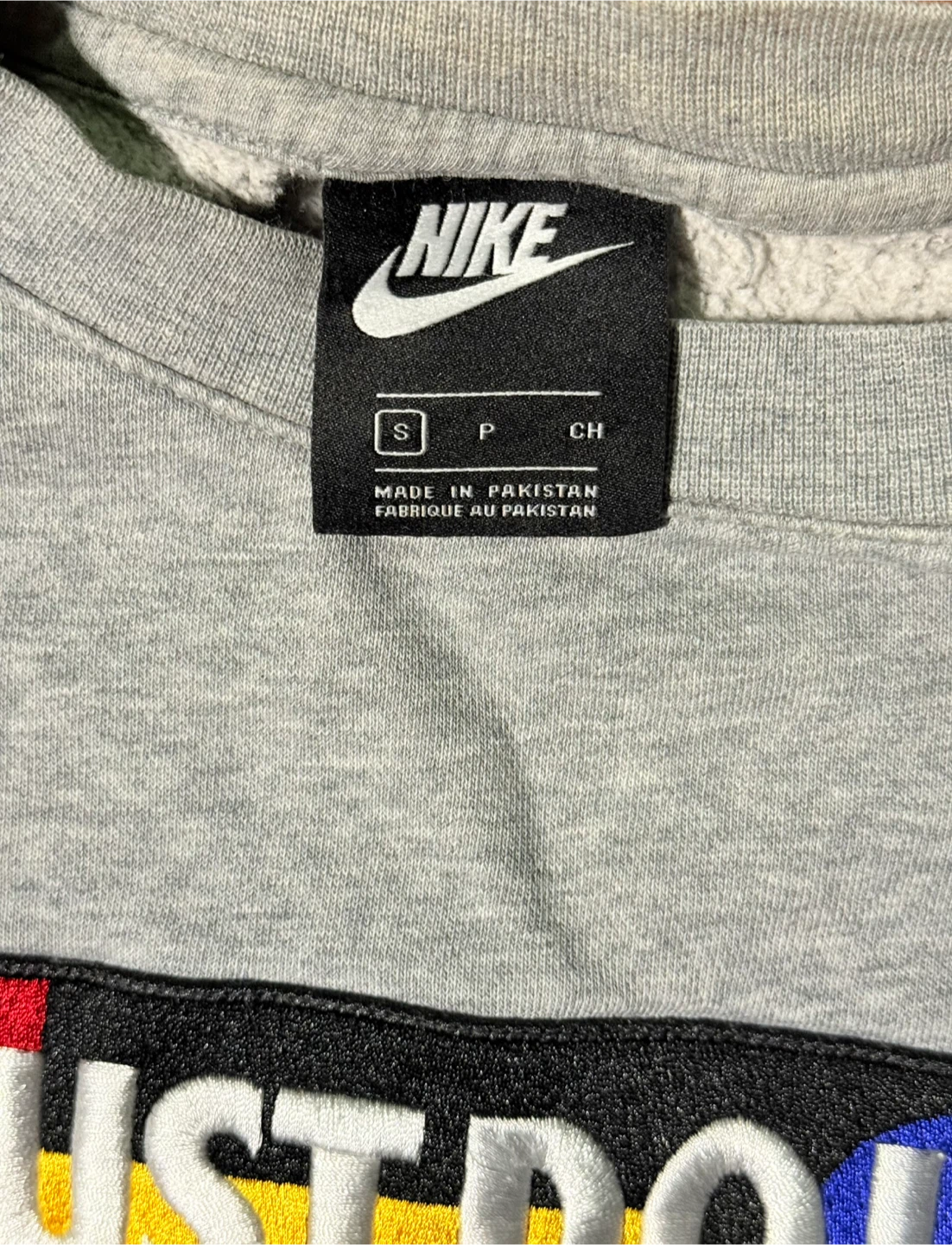 Nike Just Do It Sweatshirt - Size Small - photo 3