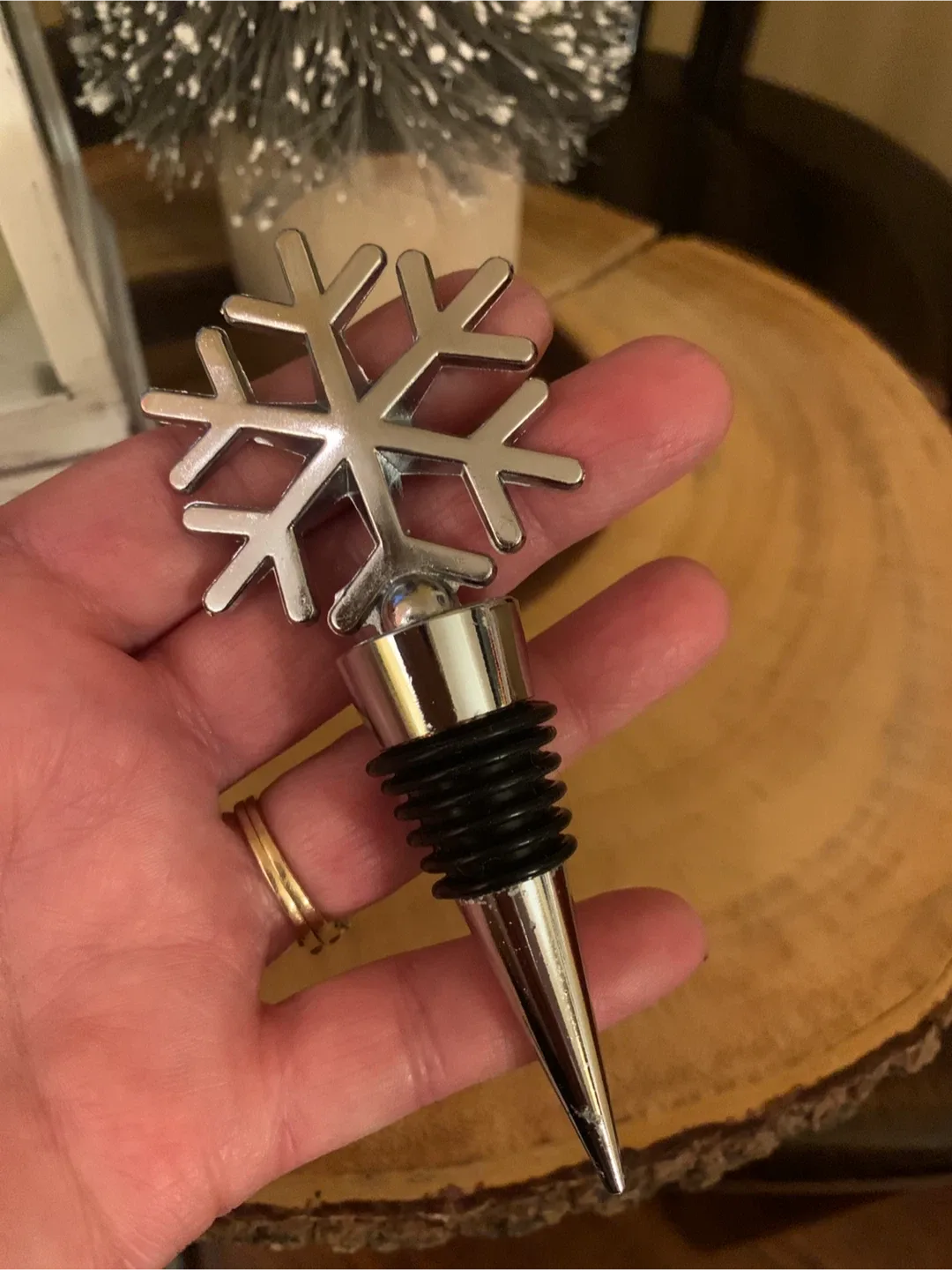 Snowflake Wine Bottle Stopper #Cleanout image indicator(3)