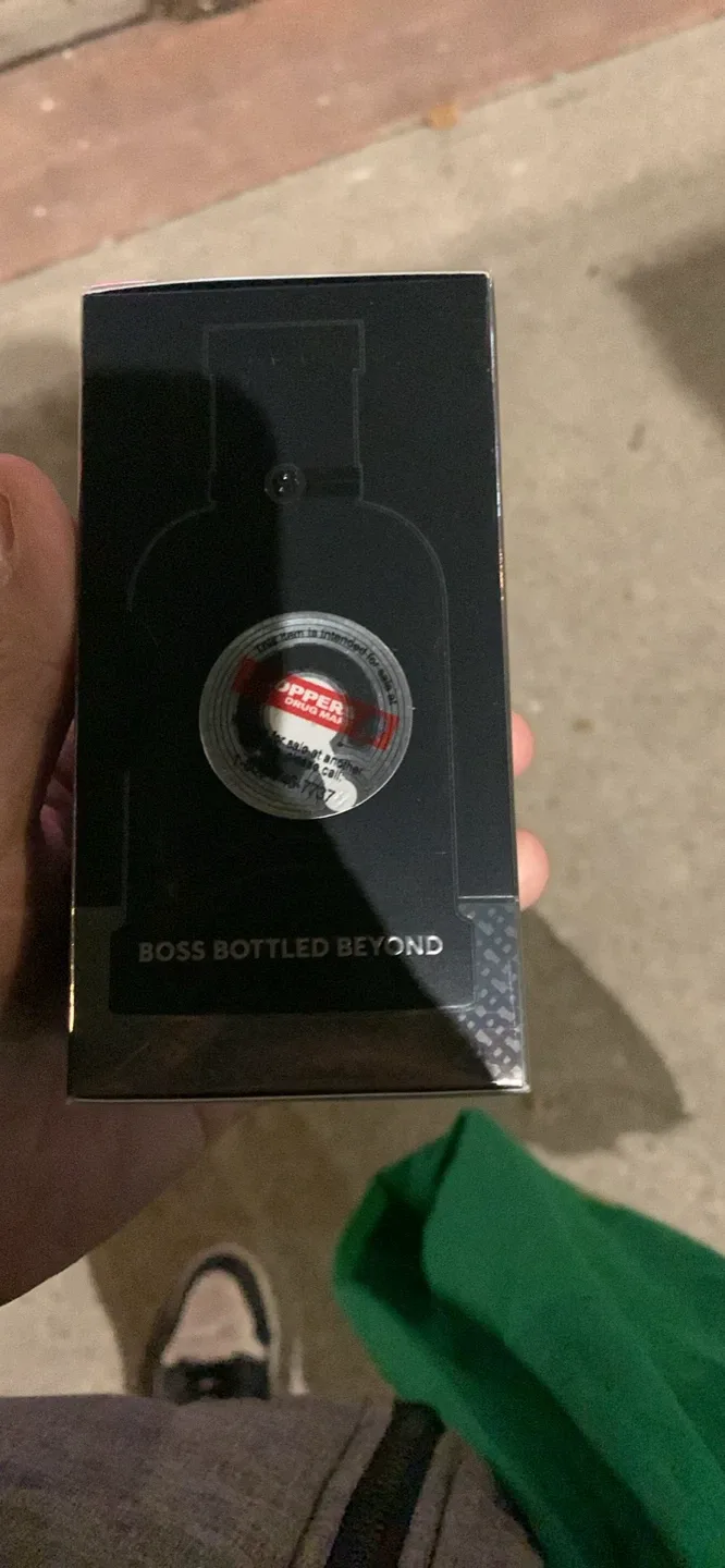 Hugo Boss Bottled Beyond Eau de Parfum 100mL image indicator(2)