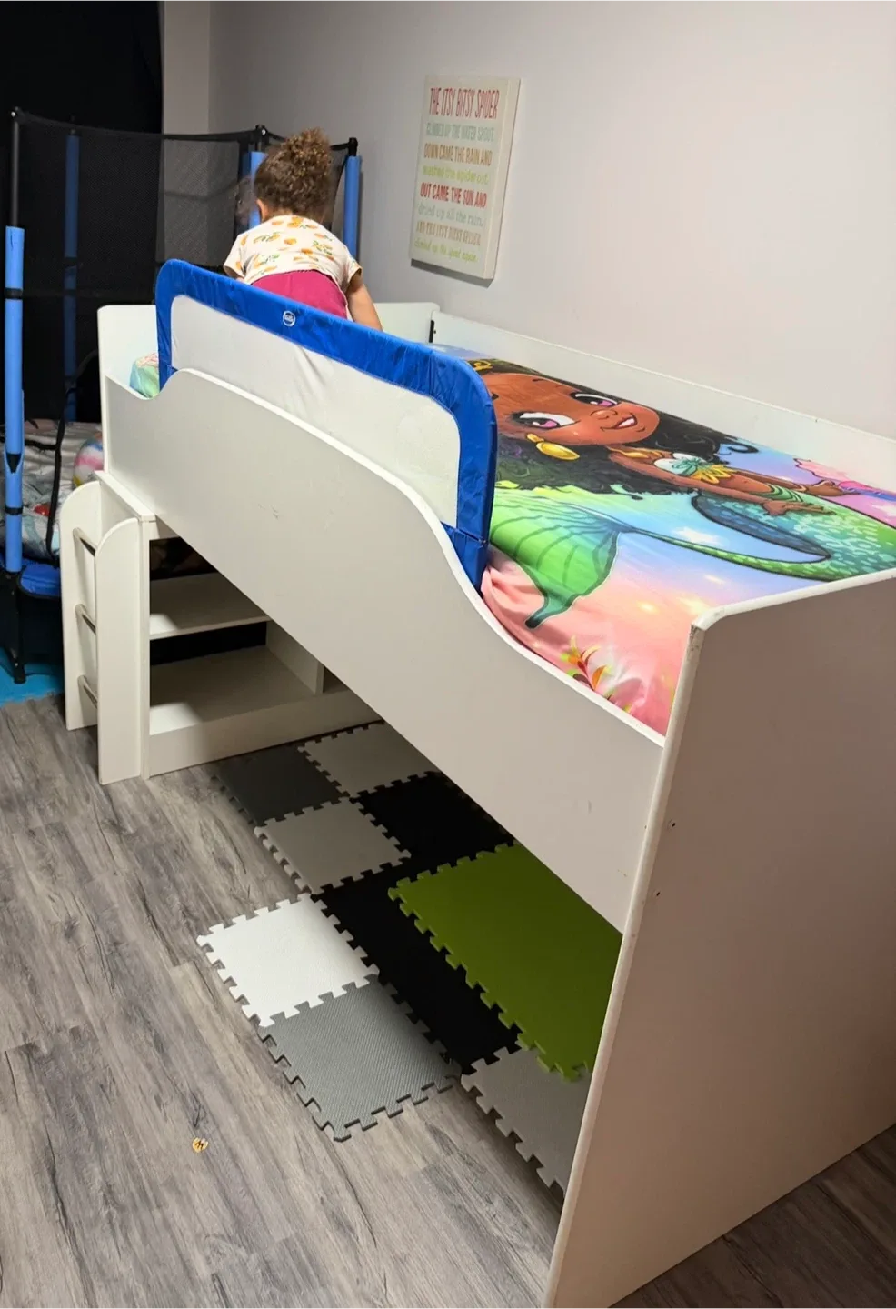 Twin loft bed image indicator(2)