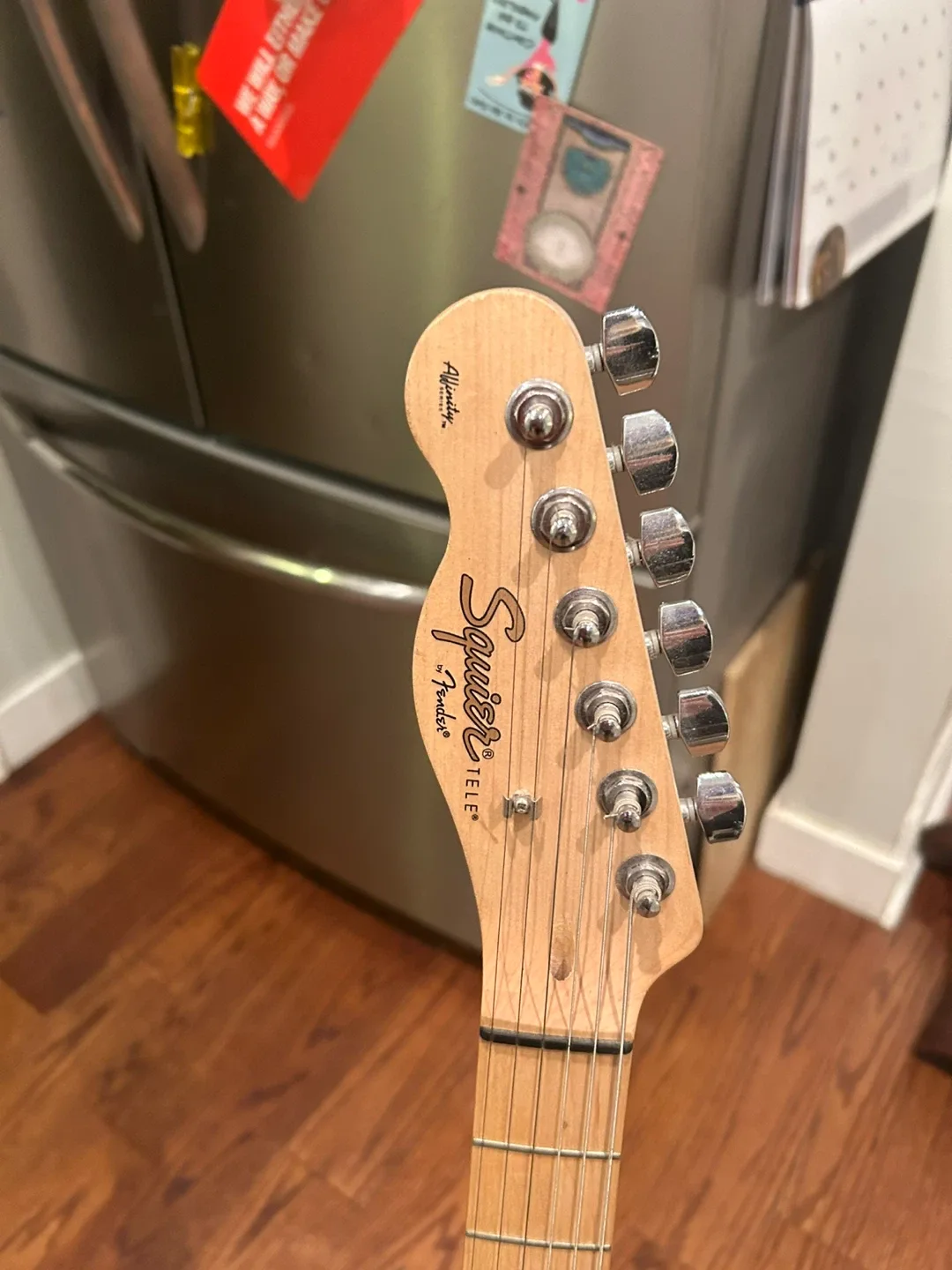 Line 6 Spider V 20 MKII 20-Watt Guitar Amp image indicator(2)