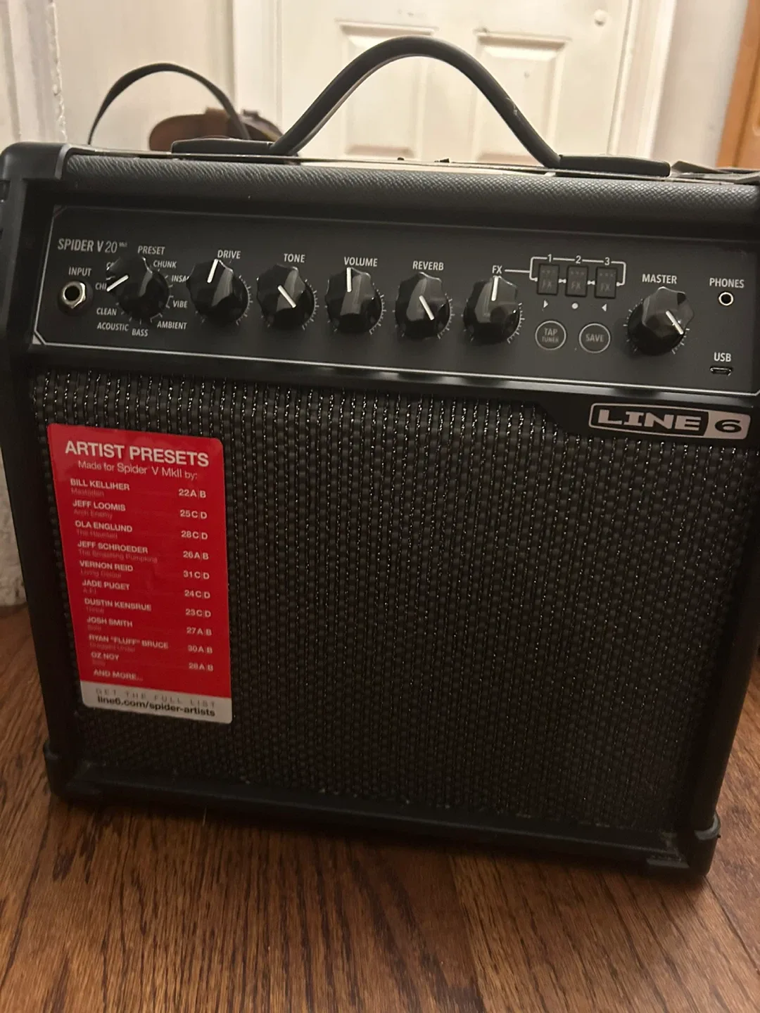 Line 6 Spider V 20 MKII 20-Watt Guitar Amp image indicator(3)