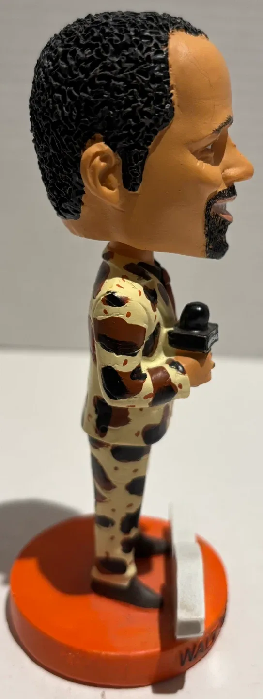 Walt "Clyde" Frazier Knicks Bobblehead image indicator(3)