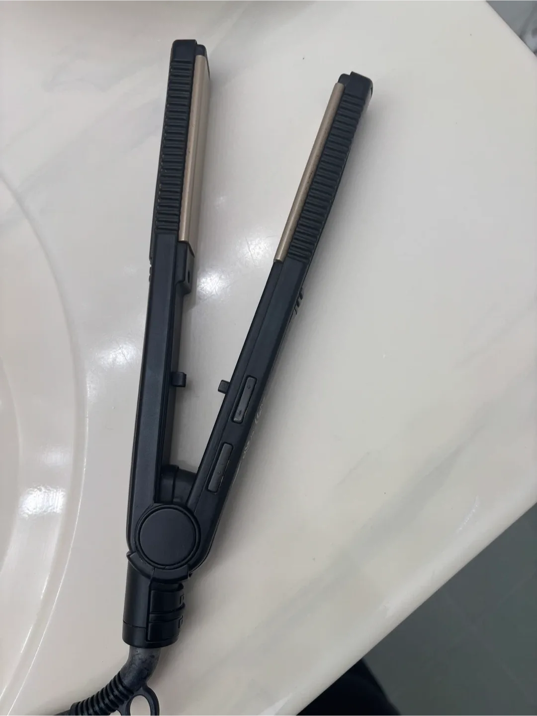 Hair Straightener 220v #cleanout