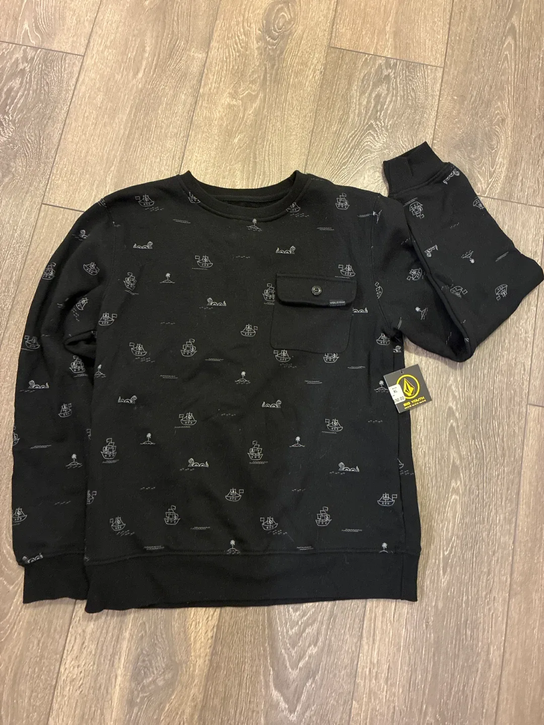 Volcom Youth Black Sweatshirt - Size XL - BNWT