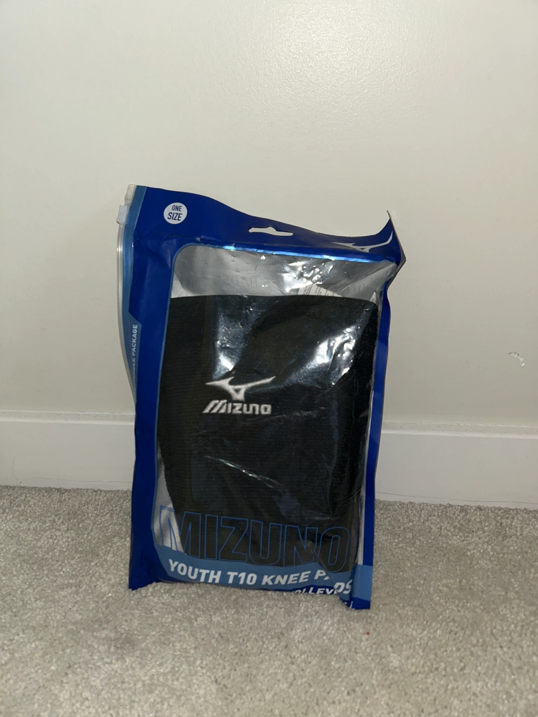 Mizuno Youth T10 Volleyball Knee Pads - Slightly used - photo 2