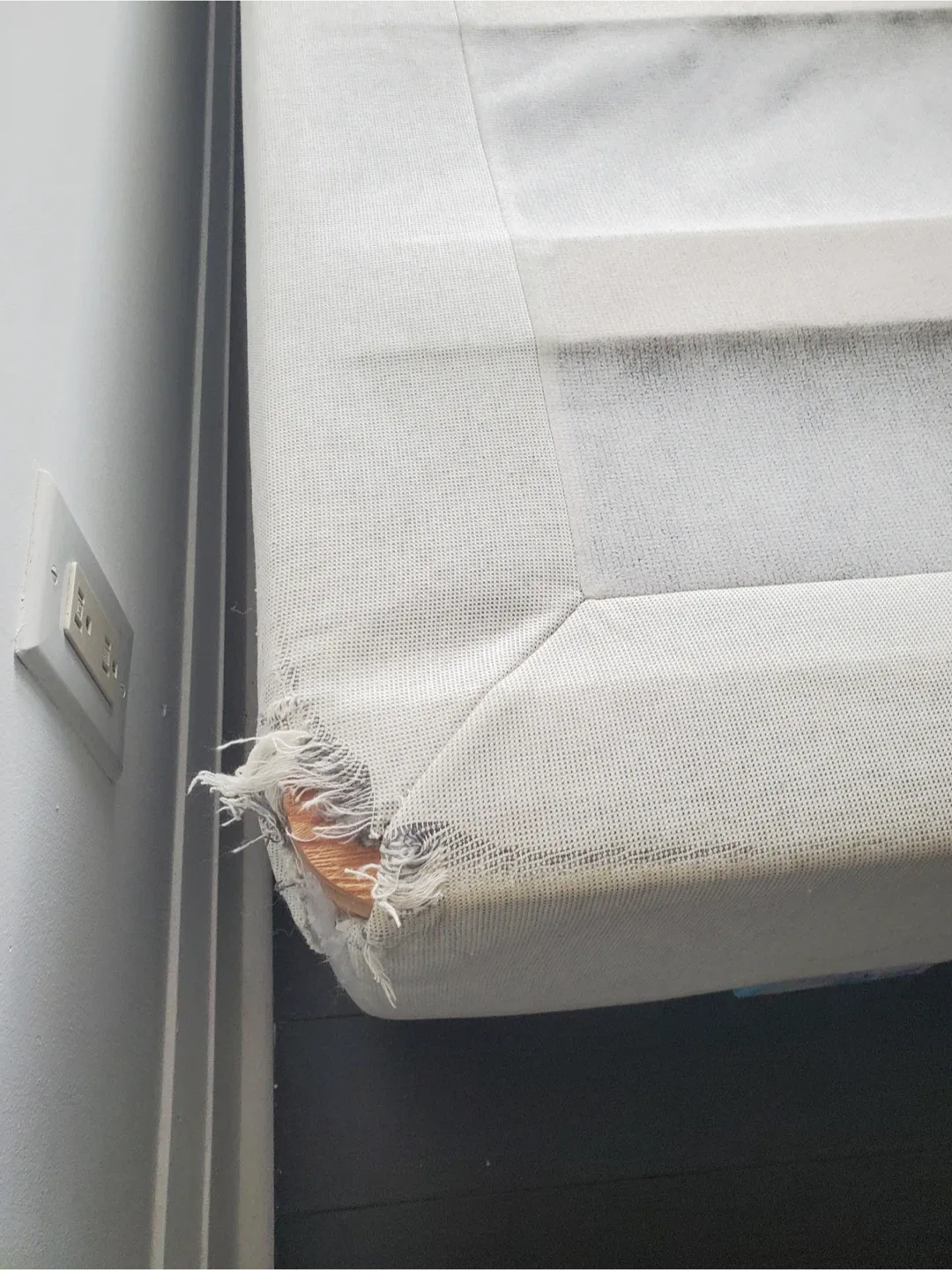 IKEA Sultan Aram Mattress - Single twin with platform #cleanout image indicator(4)