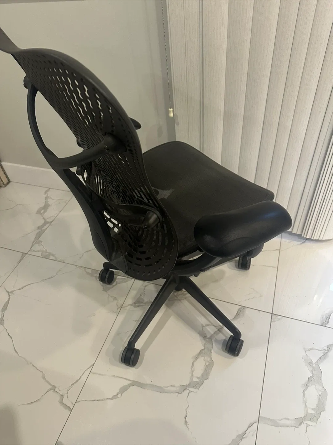 Herman Miller Mirra 2 Chair - Black image indicator(2)
