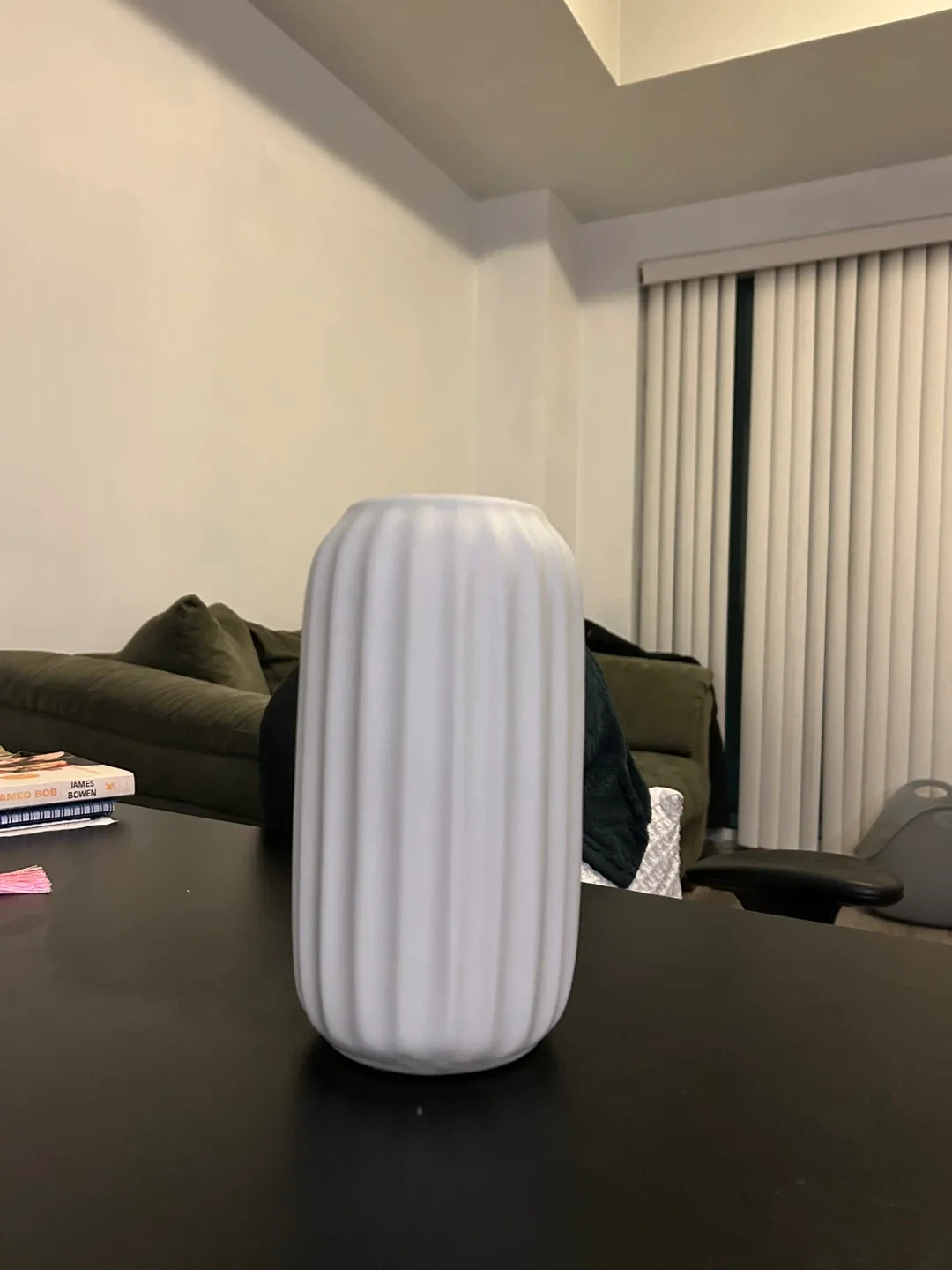 White Ceramic Vase image indicator(2)