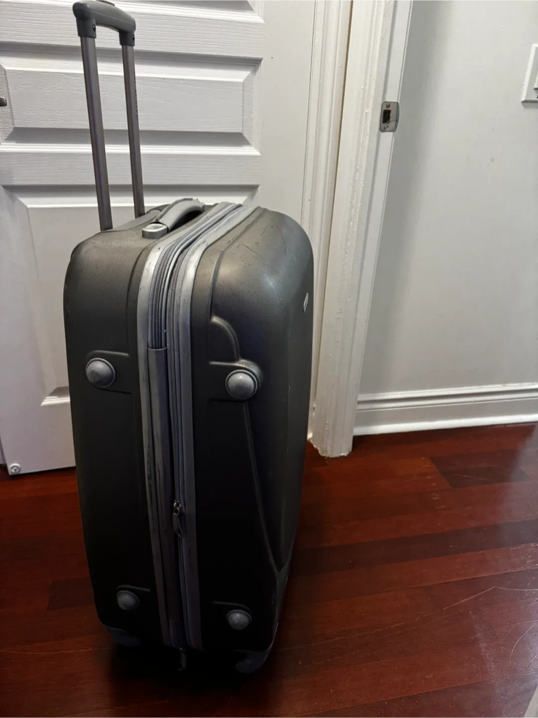 SAC active Carry-on Suitcase image indicator(2)